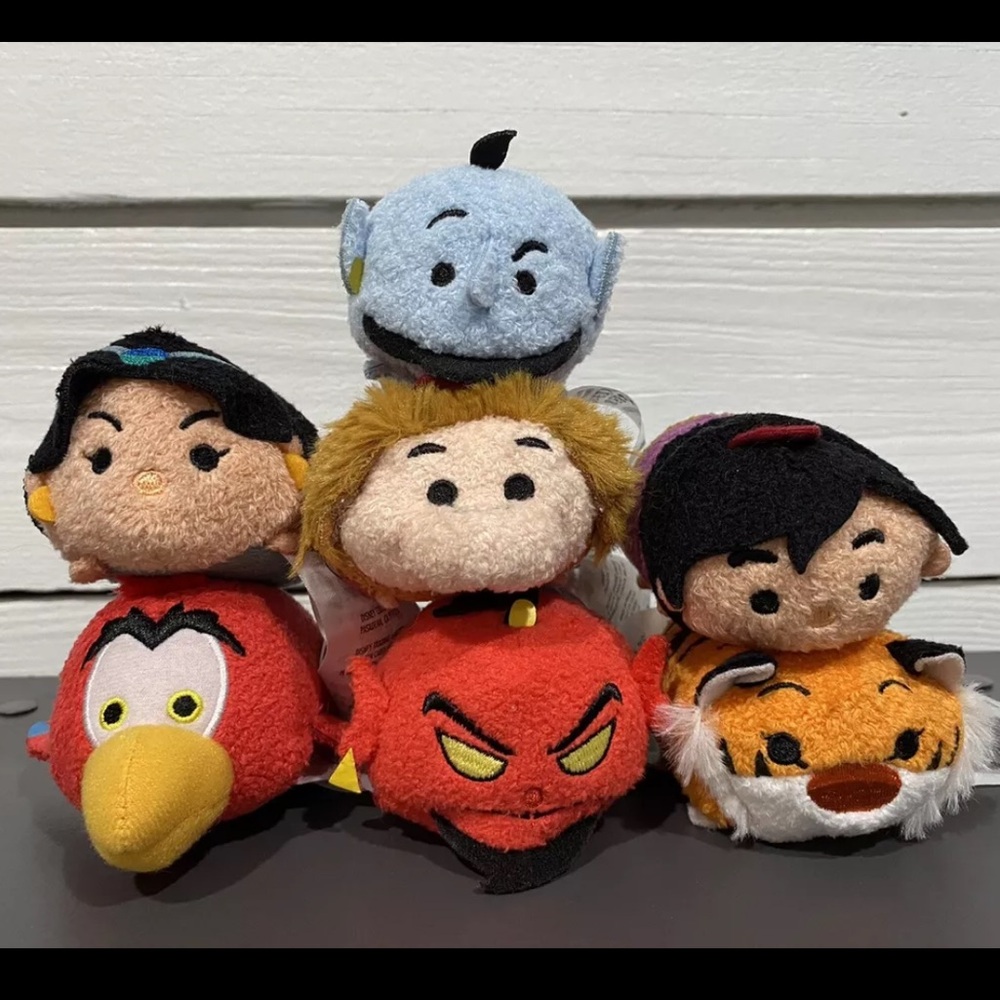 Disney Aladdin Tsum Tsum Mini 3.5" Plush Set NEW WITH TAGS